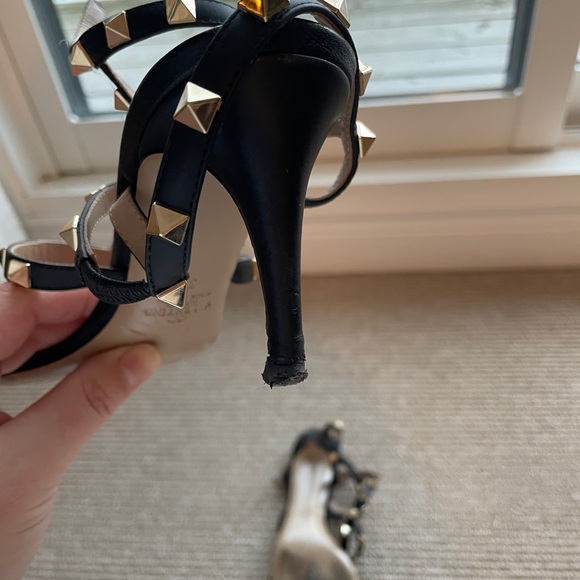 VALENTINO SANDALS WITH KITTEN HEEL - Picture 6 of 10